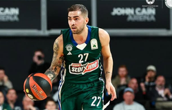 Τολιόπουλος: «Ήταν το καλοκαίρι της ζωής μου με παιδί, μετάλλιο και Παναθηναϊκό»