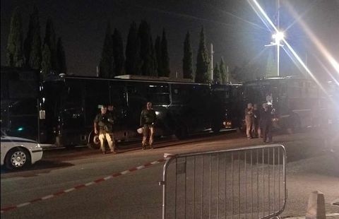 Κάτω από πρωτοφανή μέτρα ασφαλείας έφτασε στο ΟΑΚΑ η Μακάμπι Τελ Αβίβ (vids)