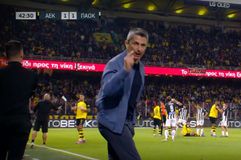 Το ξέσπασμα του Λουτσέσκου στην κάμερα: «Ο διαιτητής μία ακόμα φορά εδώ» (vid)