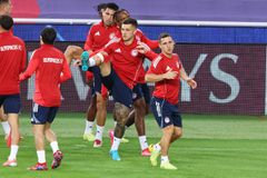 Η τελευταία προπόνηση του Ολυμπιακού στην Ισπανία ενόψει της «μάχης» με την Μπαρτσελόνα (gallery/vid)