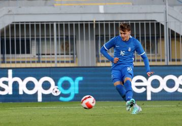 Ο Παναγίδης δείχνει τον (μονό)δρομο 