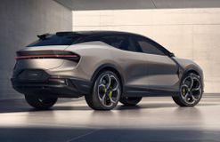 Αυτό είναι το «θηρίο» της Lotus που οδηγούσε ο Τσιτσιπάς (pics)