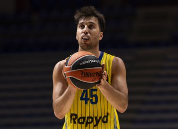 «Ενδιαφέρθηκε για Μπλατ ο Ολυμπιακός - Η "στάση" του παίκτη και της Μακάμπι Τελ Αβίβ»