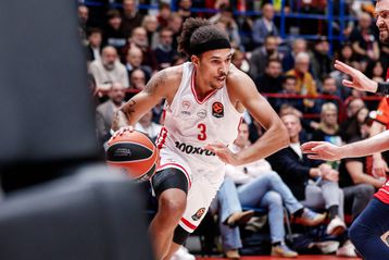 Η Παρί αποθεώνει τον Τάισον Γουόρντ ενόψει της αναμέτρησης με τον Ολυμπιακό