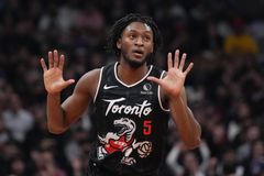 Σπουδαίο διπλό για τους Ράπτορς στη Φιλαδέλφεια