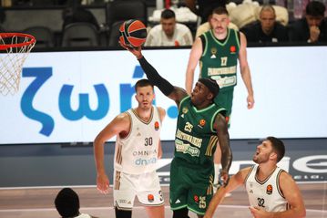 Αποθέωσε τον Φαρίντ ο Κέντρικ Ναν