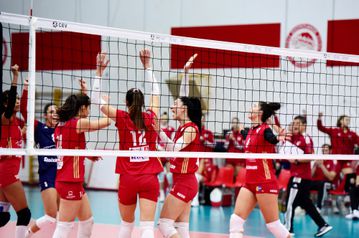 Εύκολα στους «16» του CEV Cup ο Ολυμπιακός και τώρα... ΠΑΟΚ!