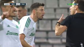 Διαγώνιο σουτ του Μλαντένοβιτς, αποκρούει ο Κόστιτς (vid)