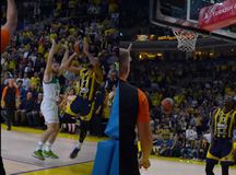 Το ΜΑΓΙΚΟ καλάθι του Ντόρσει από την τελική γραμμή - Κέρδισε και φάουλ! (vid)