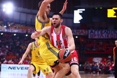 Ο Ολυμπιακός υποδέχεται την Άλμπα στην τελευταία... στροφή του πρώτου γύρου με στόχο την κορυφή