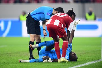 Τι λέει ο κανονισμός για τον τραυματισμό τερματοφύλακα και τις καθυστερήσεις