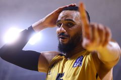 Η «υπογραφή» Νουά για την νίκη του Άρη επί του Περιστερίου και τα μεγάλα σουτ από Κουλμπόκα και Νίκολς που έστειλαν το ματς στην παράταση (vid)