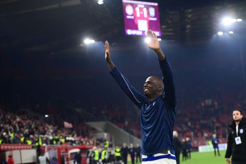 Συγκίνηση και αποθέωση για τον Τεττέη στο «αντίο» του στην Κηφισιά (gallery)