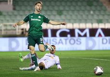 Τράβηγμα στον οπίσθιο μηρό ο Σπόραρ - «Κόκκινος συναγερμός» στον Παναθηναϊκό