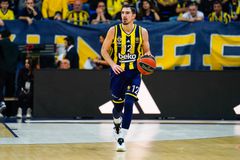 Μπατούμ: «Ο Ντε Κολό είναι ο δεύτερος κορυφαίος στην ιστορία του γαλλικού μπάσκετ»