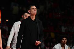 Μπαρτζώκας: «Αδύνατον να ζητάω 40′ πλήρη συγκέντρωση από τους παίκτες με τόσα ματς»