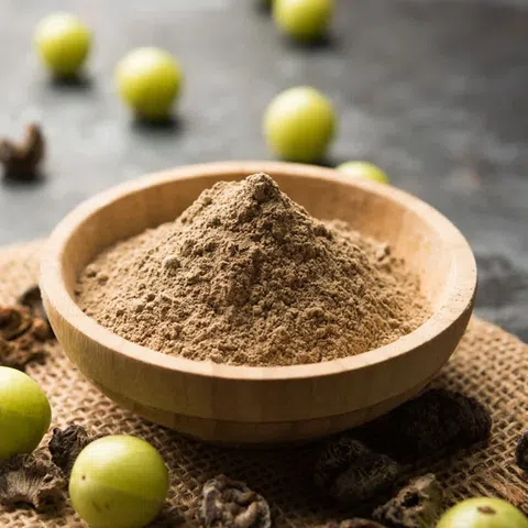 Amla powder: Το φυσικό superfood που ισως δεν γνωρίζεις και ενισχύει ενέργεια, ανοσία και μεταβολισμό
