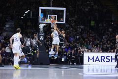 Η Φενέρμπαχτσε «άλωσε» την Μπολόνια με πρωταγωνιστή τον Χόρτον-Τάκερ