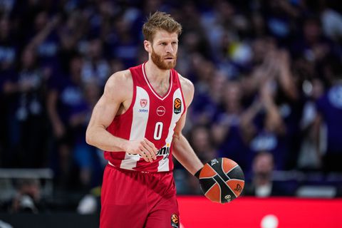 Ουόκαπ: «Οι καλές ομάδες βελτιώνουν αυτά στα οποία δεν είναι καλές, ενώ οι κακές ομάδες μένουν στάσιμες» (vid)