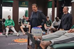 Αταμάν στα αποδυτήρια στους παίκτες του: «Πολύ καλή δουλειά, να είστε όλοι έτοιμοι» (vid)