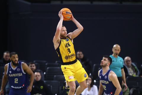 Απίθανος Λεκαβίτσιους με τη φανταστική ΑΕΚ του 4ου δεκαλέπτου να «σοκάρει» την Καρδίτσα