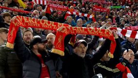 Οι φίλοι της Λίβερπουλ τραγούδησαν το «YNWA» πριν την έναρξη του αγώνα με την Ρεάλ