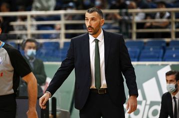 Παναθηναϊκός: Ο Βασίλης Σίμτσακ στο τεχνικό επιτελείο του Σερέλη