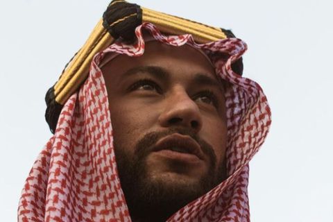 Έπος: Ο Νεϊμάρ ντύθηκε Σαουδάραβας