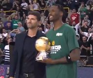 Δεν πρόλαβε να έρθει και έκανε την διαφορά - MVP του τελικού στο Allwyn Final 8 ο Χέιζ-Ντέιβις (vid)