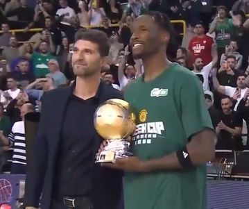 Δεν πρόλαβε να έρθει και έκανε την διαφορά - MVP του τελικού στο Allwyn Final 8 ο Χέιζ-Ντέιβις (vid)