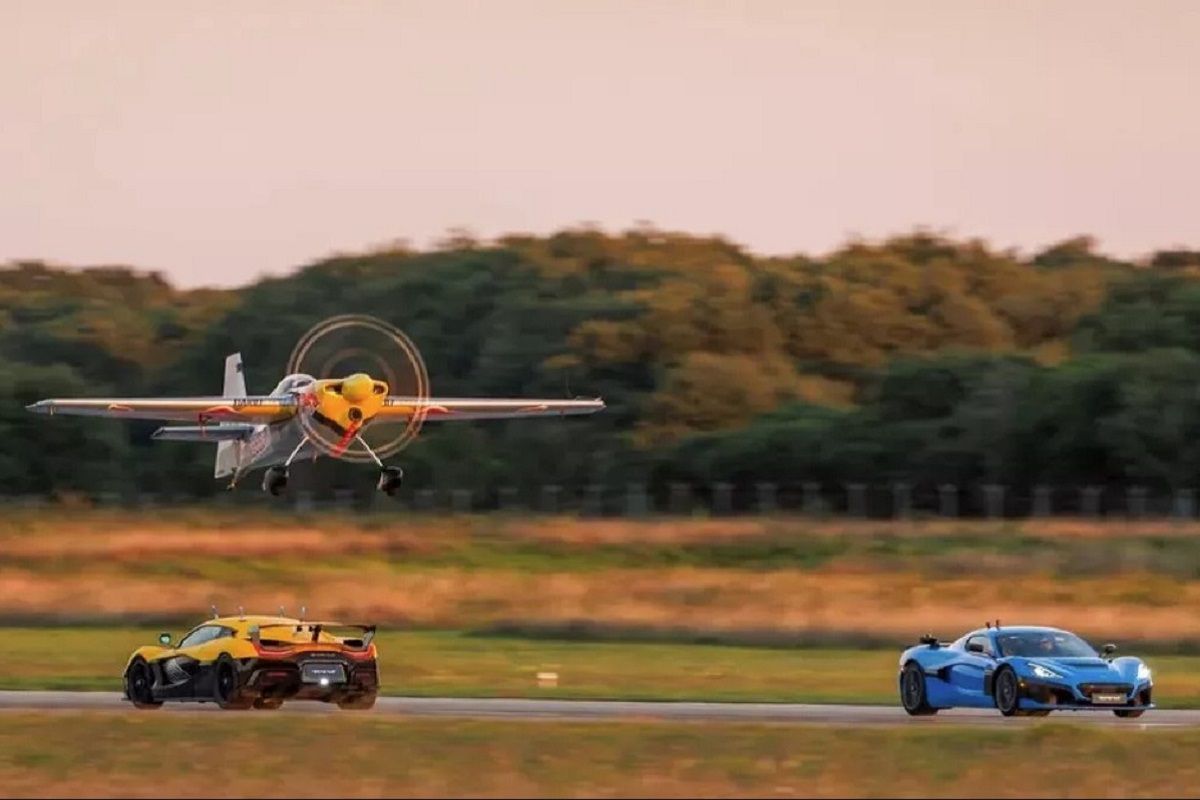 Δείτε τι έκανε η Rimac Nevera στο τελευταίο ακροβατικό της Red Bull