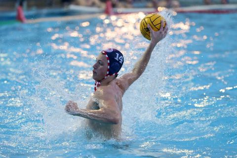 Ο Ολυμπιακός έκανε το 15/15 και παραμένει σταθερά στην κορυφή της Waterpolo League