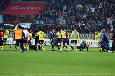 Κίνδυνος αποκλεισμού της Φενέρμπαχτσε από το Conference League - Τι προβλέπει η UEFA