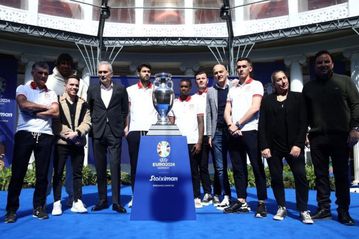 H Stoiximan παρουσίασε το τρόπαιο του Εuro 2024 στο ελληνικό φίλαθλο κοινό σε μία εκδήλωση με εκλεκτούς προσκεκλημένους (vids/gallery)