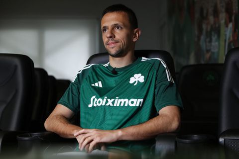 Μαξίμοβιτς: «Ήρθα στην κατάλληλη ομάδα για να κατακτήσω τίτλους»