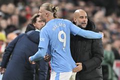 «Ο στόχος δεν είναι να κερδίσουμε τη Χρυσή Μπάλα»: Απάντησε ο Γκουαρντιόλα στην κριτική που δέχεται ο Χάαλαντ (vid)