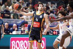 Λούντζης: «Μονόδρομος η νίκη με Περιστέρι - Εξωπραγματική η εμφάνιση του Ουόκερ με τη Βίρτσμπουργκ»