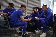 «Πέταξε» για Γλασκώβη η αποστολή της Εθνικής (pics)