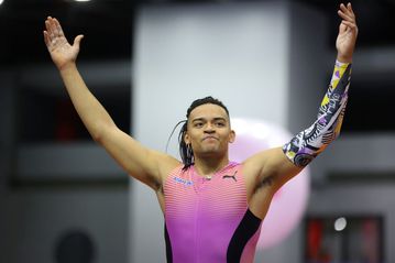 LIVE: Η «ΜΑΧΗ» ΤΟΥ ΕΜΜΑΝΟΥΗΛ ΚΑΡΑΛΗ ΣΤΟ ΠΑΓΚΟΣΜΙΟ ΚΛΕΙΣΤΟΥ ΣΤΙΒΟΥ