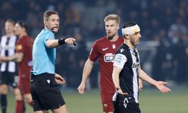 Ο διαιτητής του ΠΑΟΚ - ΑΕΚ έβγαλε στη φόρα απειλητικά μηνύματα που δέχθηκε: «Θα σκοτώσουμε την οικογένειά σου»