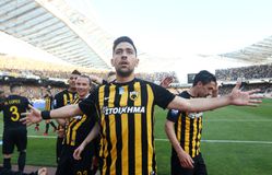 Μπακασέτας στο Sportal: «Όλα ήταν απίστευτα έντονα εκείνο το απόγευμα που η ΑΕΚ πήρε το πρωτάθλημα»