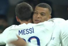 Διά... ποδός Εμπαπέ η Παρί νίκησε την «ουραγό» Ανζέ