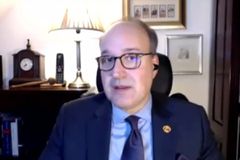 Απίθανο: Η Μάντσεστερ Γιουνάιτεντ προσλαμβάνει έναν Έλληνα για επικεφαλής του νομικού της επιτελείου!