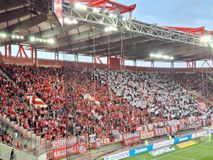 Η εντυπωσιακή υποδοχή του Ολυμπιακού στο «Γ. Καραϊσκάκης» (pic)