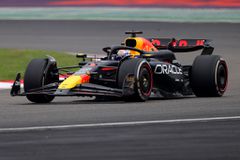 Παράσταση για έναν ρόλο στο γκραν πρι της Κίνας, άνετη νίκη του Φερστάπεν