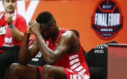 Απέραντη θλίψη, απαρηγόρητοι παίκτες και οπαδοί του Ολυμπιακού - Αποσβολωμένος ο Μπαρτζώκας