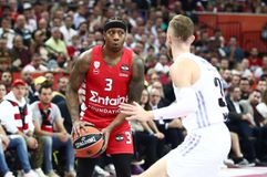 «Καυτός» Κάνααν στην πρώτη περίοδο του μεγάλου τελικού με 3 τρίποντα! (vid)