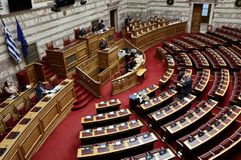 Η μεγάλη νίκη της Νέας Δημοκρατίας, η αποτυχία αυτοδυναμίας και οι νέες εκλογές του Ιουνίου