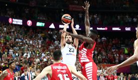 Marca: «Μπορούσαν να σφυριχθούν τα βήματα στον Γιουλ – Δεν δόθηκε παράβαση για συγκεκριμένους λόγους»