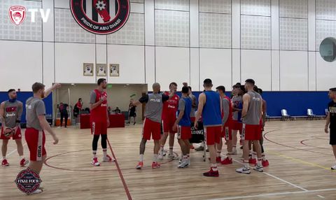 Ολυμπιακός: Η πρώτη προπόνηση στο Άμπου Ντάμπι (vid)